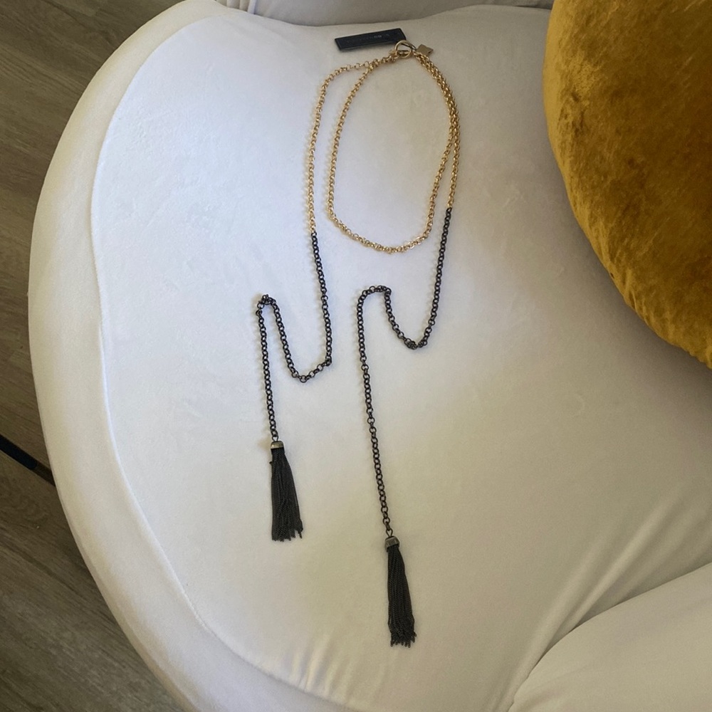 BCBG maxazria necklace